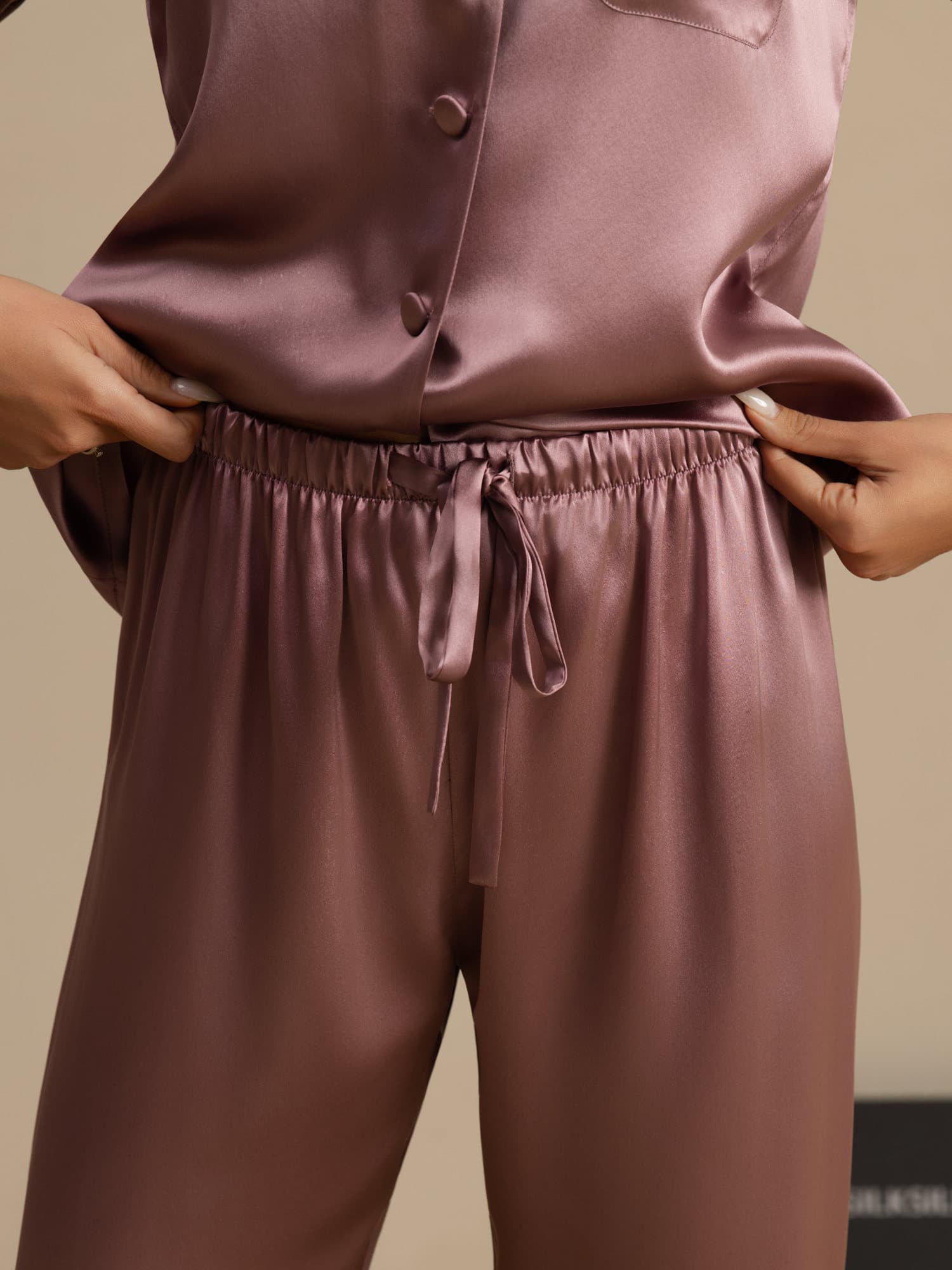 Pijama de seda pura con botones para mujer