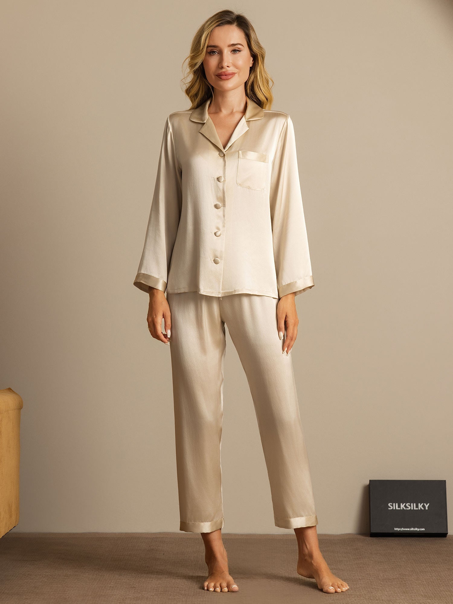 Pijama de seda pura con botones para mujer