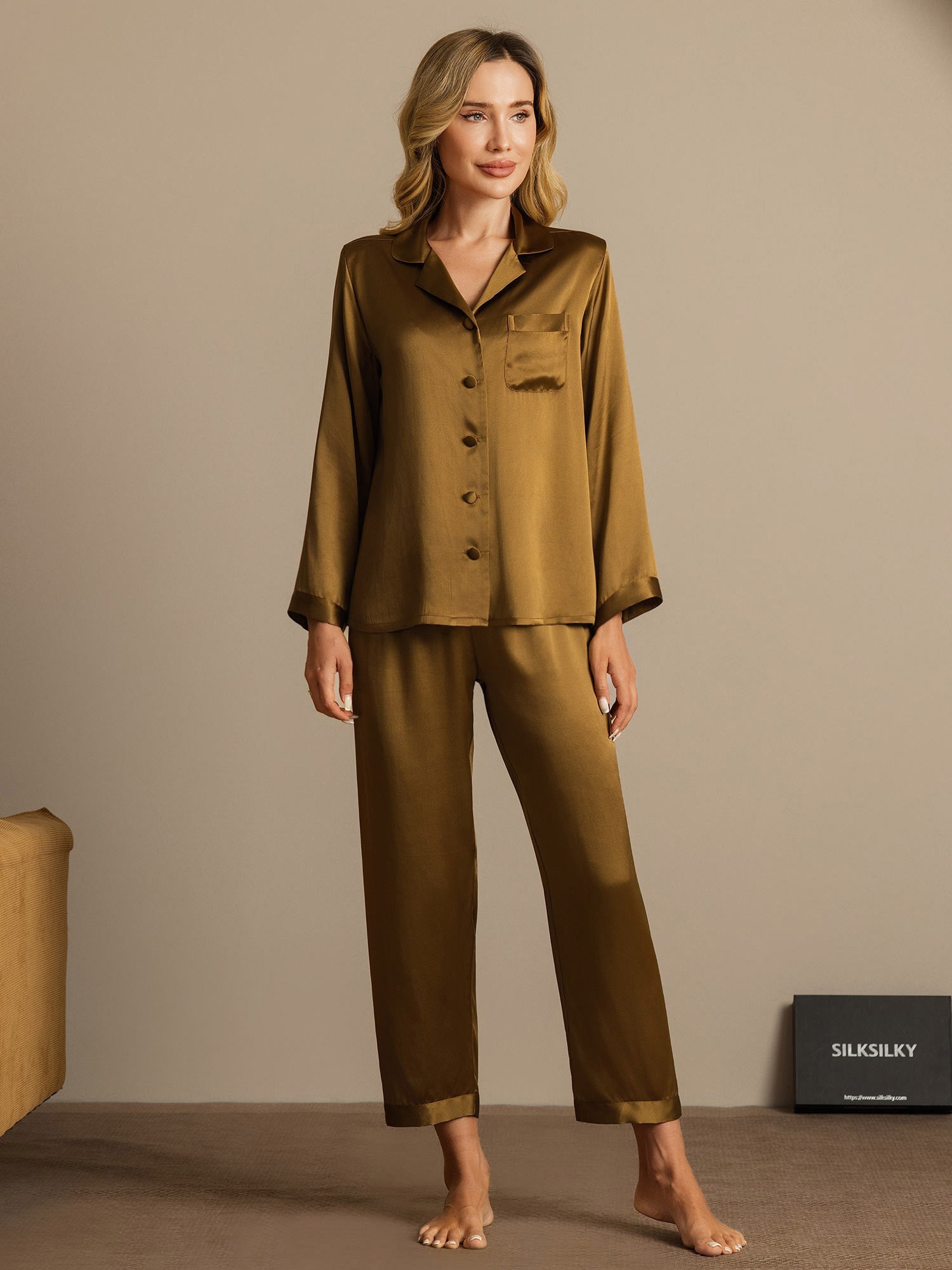 Pijama de seda pura con botones para mujer