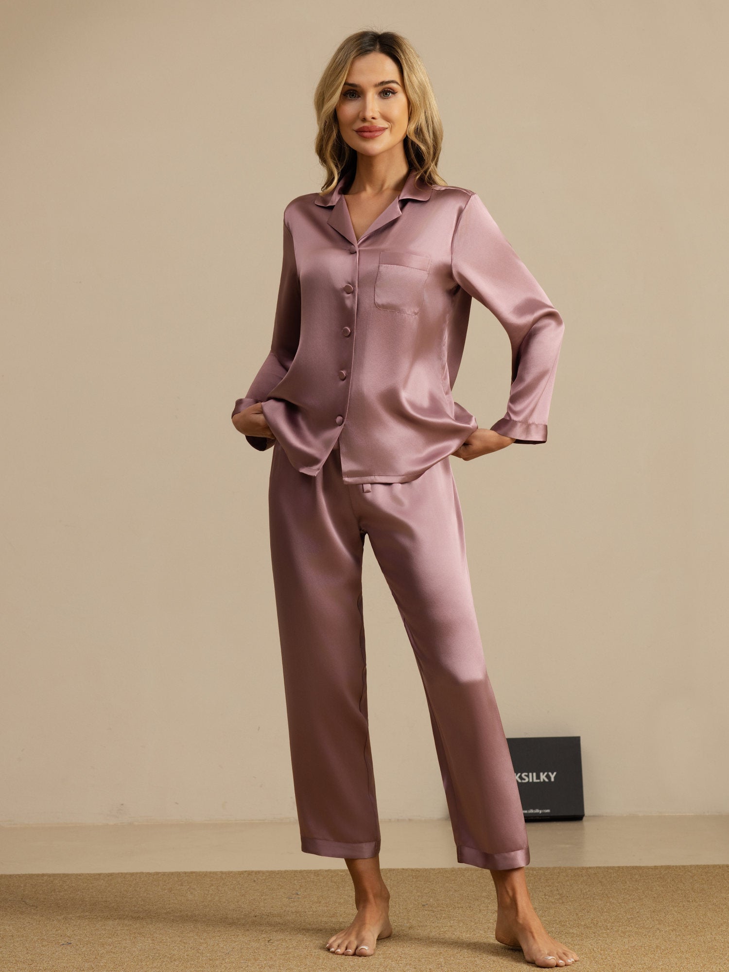 Pijama de seda pura con botones para mujer