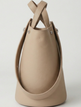 Ada-Bolso Bucket de Diseño Minimalista