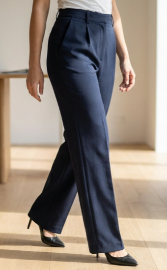 Aitana-Pantalón “Power Fit” – Tiro Alto y Corte Recto.