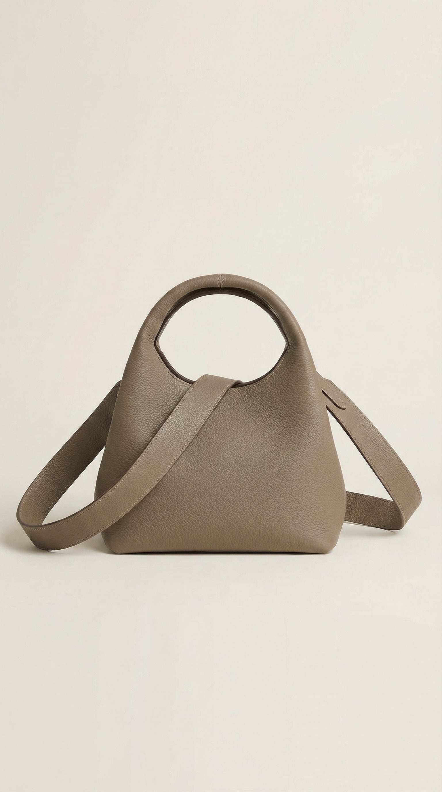 Ana-bolso de cuero con correa