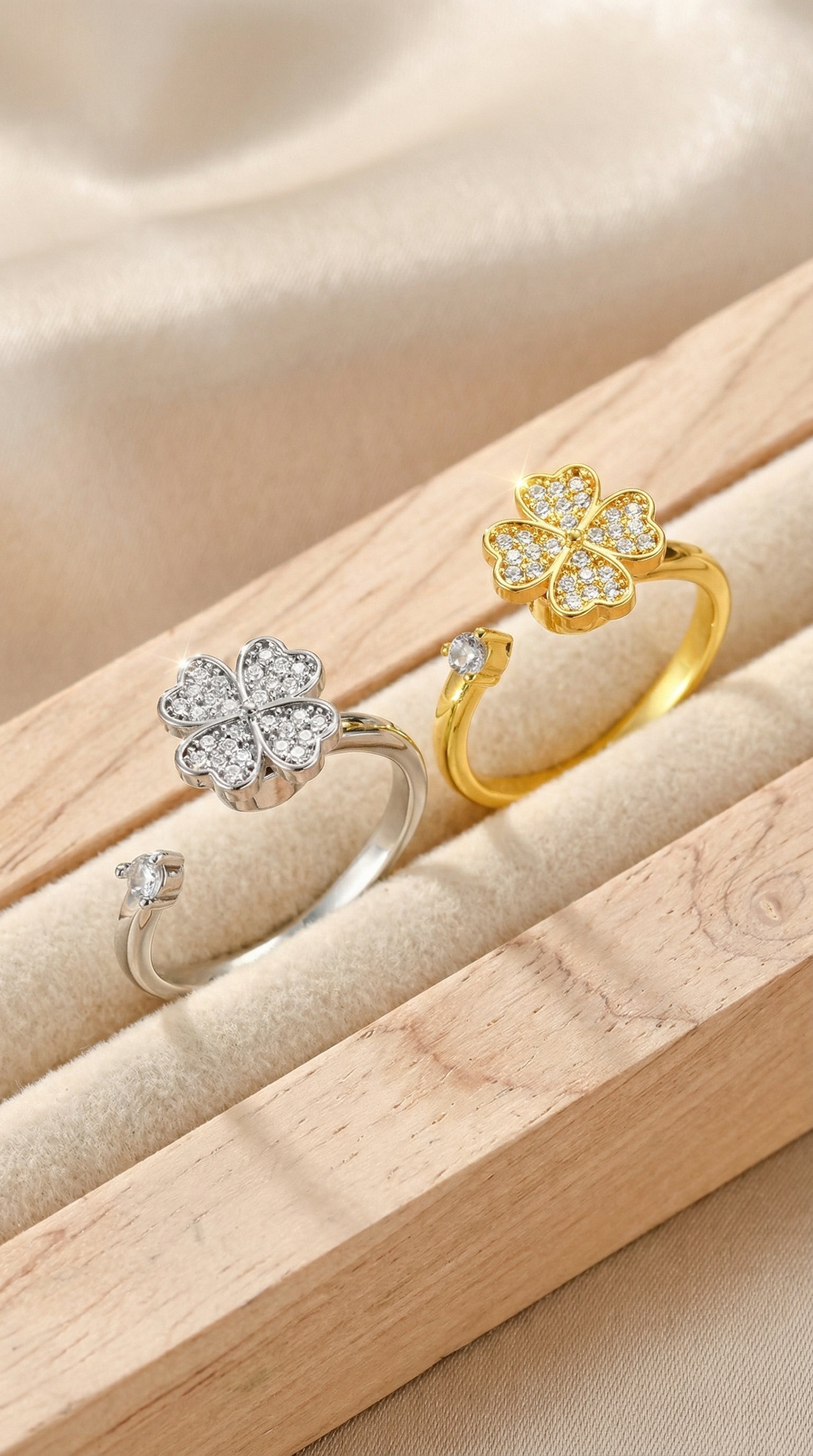 Anillo del trébol dorado/plateado